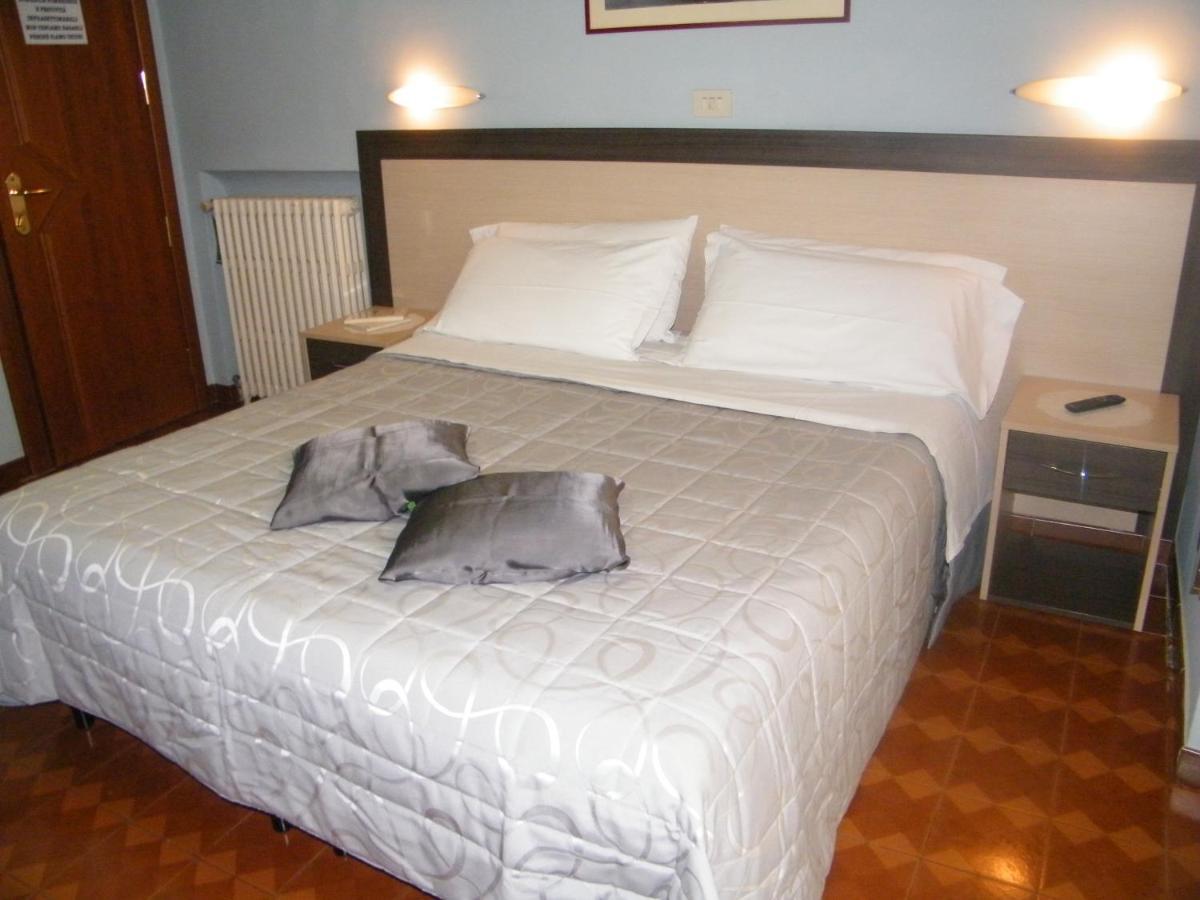 Torino Central-- Rooms And Apartments - Alba Zewnętrze zdjęcie